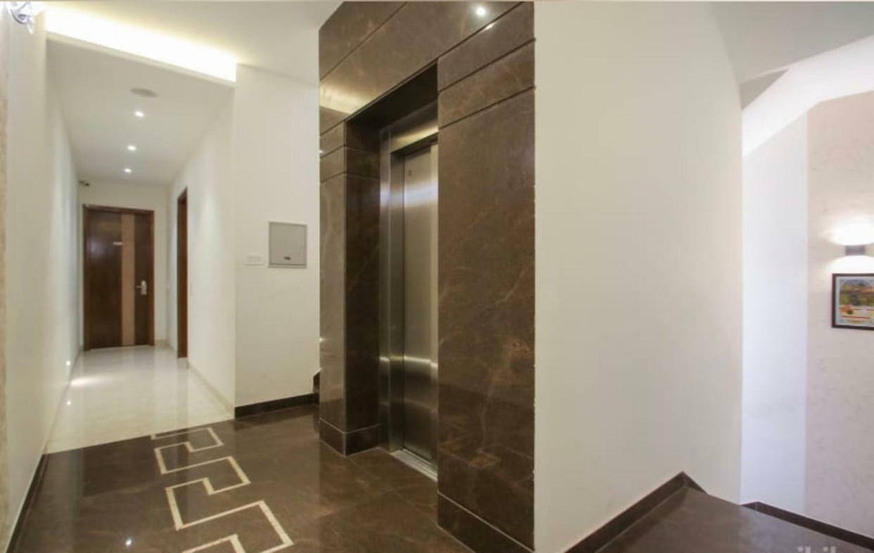 Al-Qasa Hotel Zirakpur Exteriör bild